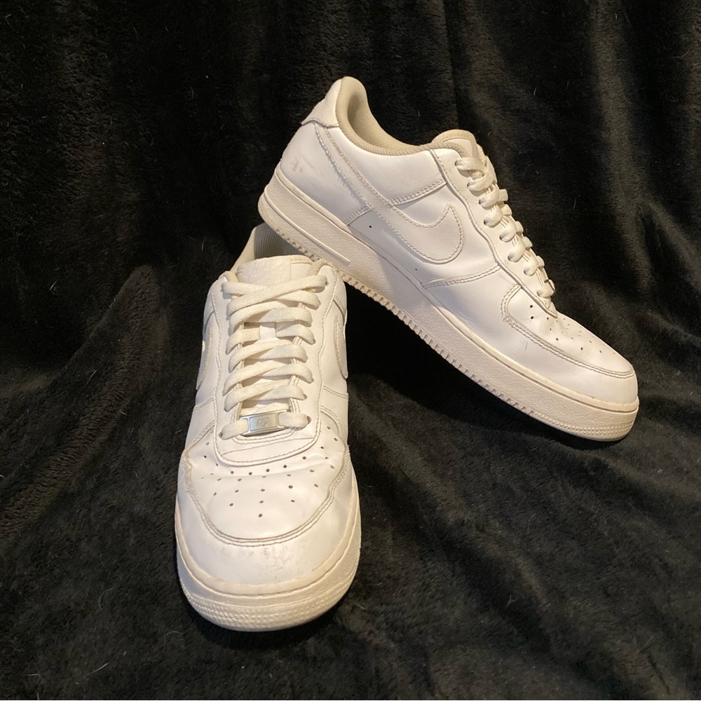 Air Force 1 Low “Triple White”